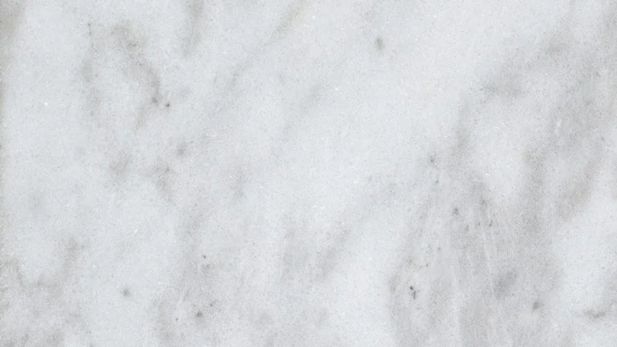 Superficies en piedra natural — tonos Blanco