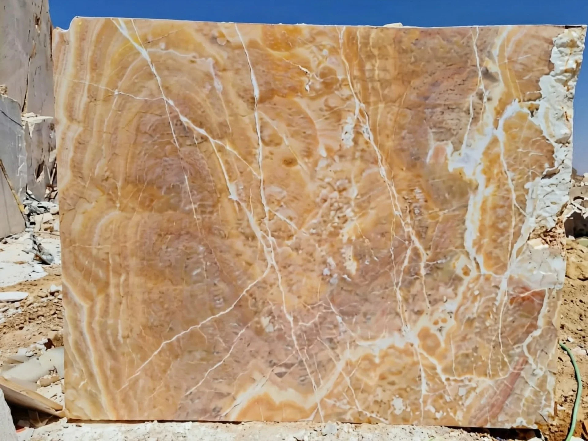 Honey Onyx quarry block from Turkey